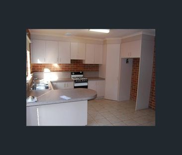 THEY DONT COME THIS SIZE ANYMORE! THREE BEDROOM TOWNHOUSE - Photo 2