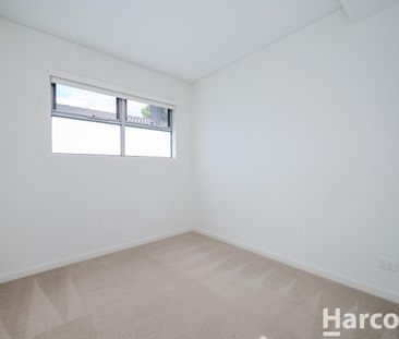 Quality Living with Space, Style & Convenience - Photo 4