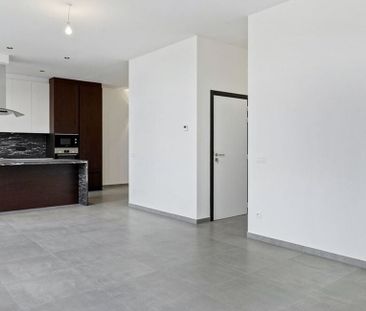 Appartement te huur in Merksem voor € 1.200 met 3 slaapkamers - Photo 2
