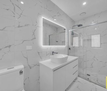 Charming Home Combining Style, Comfort, and Convenience - Photo 5