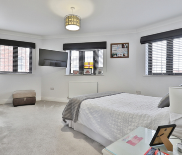 2 bedroom flat to rent - Photo 6