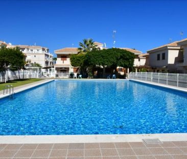 Casa o chalet de alquiler en Calle Pintor Ribera, Playa Flamenca - Photo 6