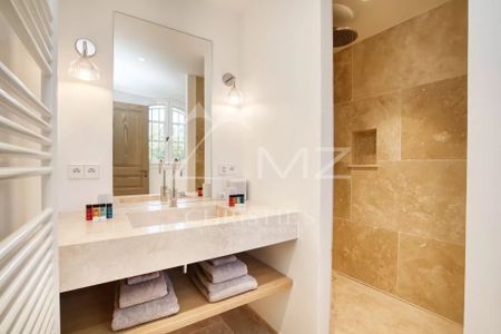 Saint-Tropez - Villa contemporaine proche du centre - Photo 3