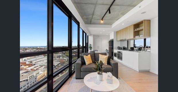 Fully Furnished - Ultimate Living - Photo 1