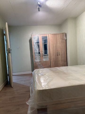 Room in a Shared House, Park Crescent, HA3 - Photo 4