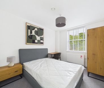 Virginia House, 35-51 Station Road, Egham,TW20 - Photo 6