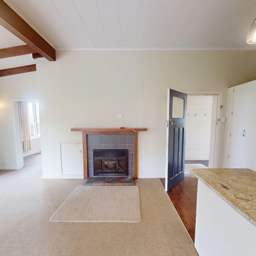 Westmere - 4 Bedrooms - Photo 1