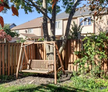 For Lease - 3231 Apricot Street Unit# Main & 2nd Floor, Mississauga... - Photo 6