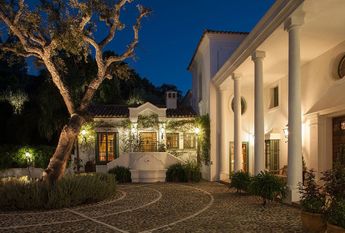 Luxury Villa for rent in Benahavís, Spain