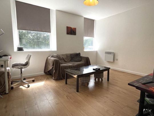 Apartment 14 Rivermill Court, 1 Sandford Place, Leeds, West Yorkshire, LS5 3BY - Photo 1