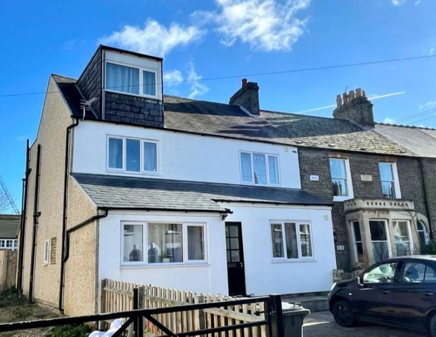 Sturton Street Room 2 - Photo 1