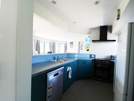 Charming on Waimaire - Photo 4