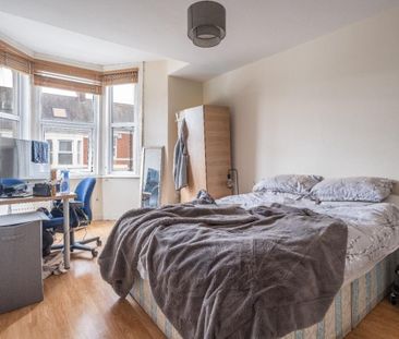 4 bedroom maisonette to rent - Photo 5