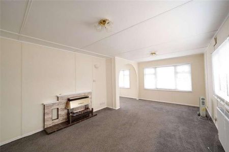 Rozel Court, Beck Row, Bury St. Edmunds, Suffolk, IP28 - Photo 5