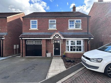 4 bedroom detached house to rent - Photo 4
