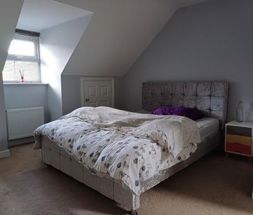 3 bedroom terraced house to rent - Photo 3