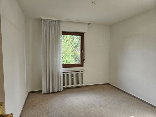 Freistehendes Einfamilienhaus in ruhiger Wohnlage mit Garten und Doppelgarage - Photo 1