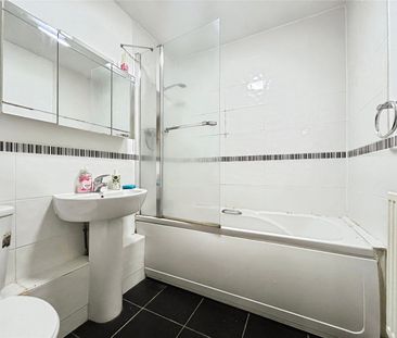 Hummer Road, Egham, Surrey, TW20 9DJ - Photo 5