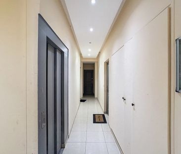 Studio - Photo 1