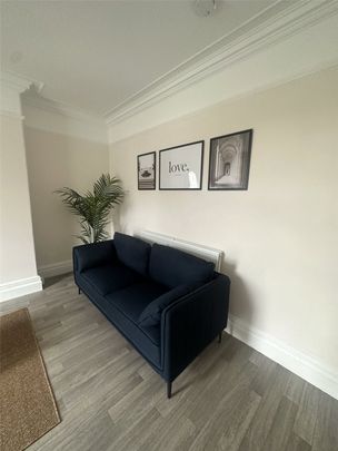 3 Woodthorpe Terrace, Huddersfield, HD1 - Photo 1