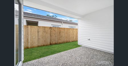 COSY 2 BEDROOM DUPLEX - Photo 3