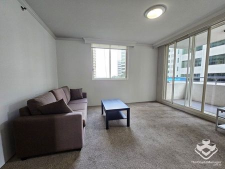 Spacious, Stylish & Modern Furnished Apartment in the Heart of Chatswood - Photo 2