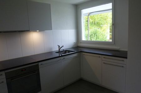 In Reinach, nähe Mischelicenter, schöne 2.5-Maisonette-Wohnung zu vermieten - Foto 4