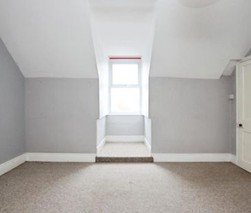 A well-presented and spacious family home on Stoke Lane BS9, and be... - Photo 4