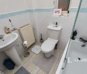 2 bedroom semi-detached house to rent - Photo 4