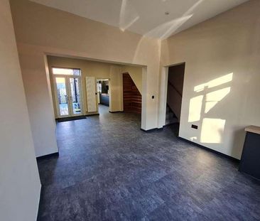 Hurdsfield Road, Macclesfield, SK10 - Photo 1