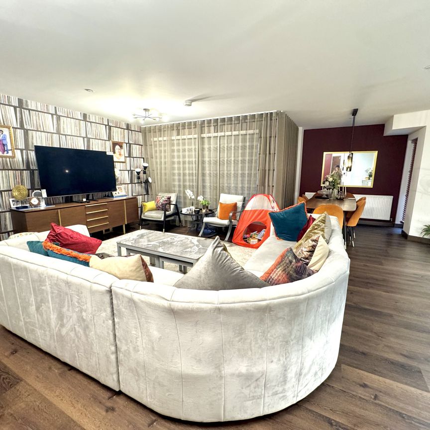 14 Powerhouse Lane, Greater London, UB3 - Photo 1