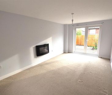 3 bedroom detached house to rent - Photo 1