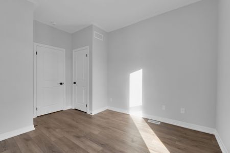 For Lease - 261 Woodbine Avenue Unit# 76, Kitchener, Ontario - Photo 2