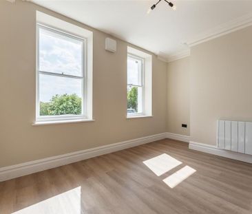 2 bedroom maisonette to rent - Photo 3