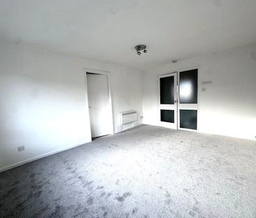 St. Arvans Close, Croydon, CR0 5UR - Photo 2