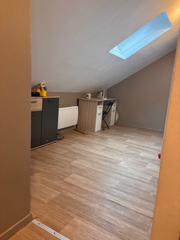 Location Appartement 3 pièces 54m² HAZEBROUCK 59190 - Photo 4