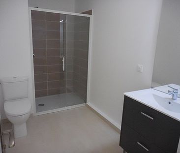 Appartement 1 pièces 33m2 MARSEILLE 12EME 645 euros - Photo 2