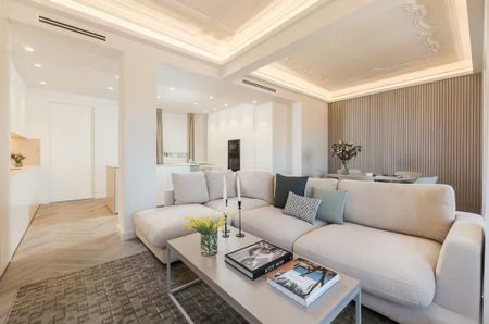 Avinguda de l'Oest, Valencia, Valencian Community 46001 - Photo 3