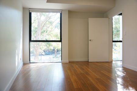 310/8 Boundary Street, Alexandria NSW 2015 - Apartment For Rent | Domain - Photo 2