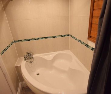 1 bedroom ground floor flat to rent - Photo 5