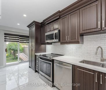 82 TWIN PINES CRESCENT - Photo 2