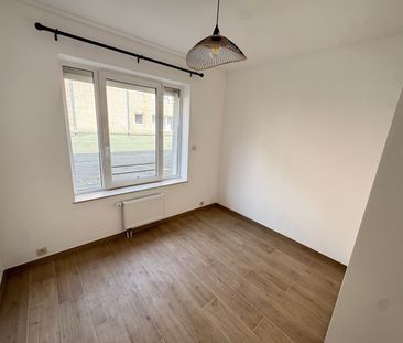 Lumineux appartement 2ch + box garage à 1340 Ottignies-Louvain-la-N... - Foto 5