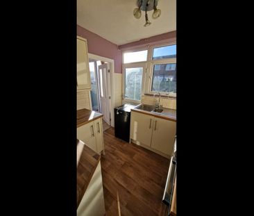 3 Bed End Terrace, Morley, LS27 - Photo 1