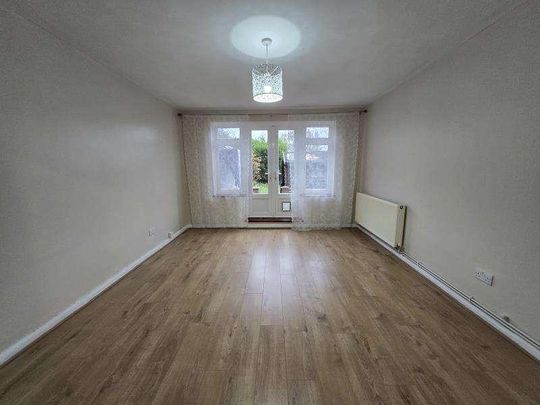 Soham Road, Enfield, EN3 - Photo 1