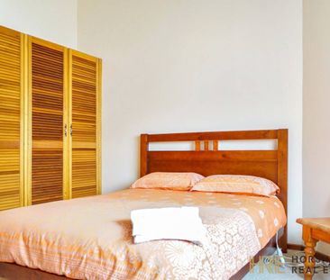 4 Bedrooms Central - Photo 4