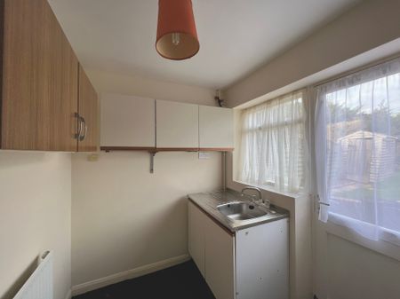 Park Mead, Taunton, Monkton Heathfield - Photo 5