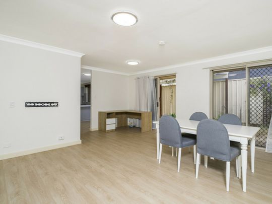 Delightful Villa in Prime Location - Photo 1