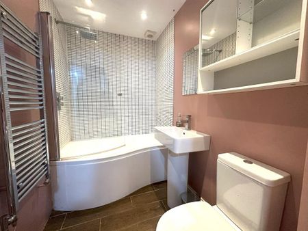 2 bedroom flat to rent - Photo 5