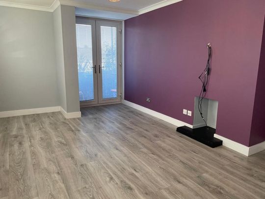 1 bedroom ground floor flat to rent - Photo 1