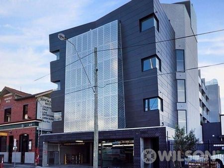 Stylish two-bedroom apartment in the heart of St Kilda! - Photo 3